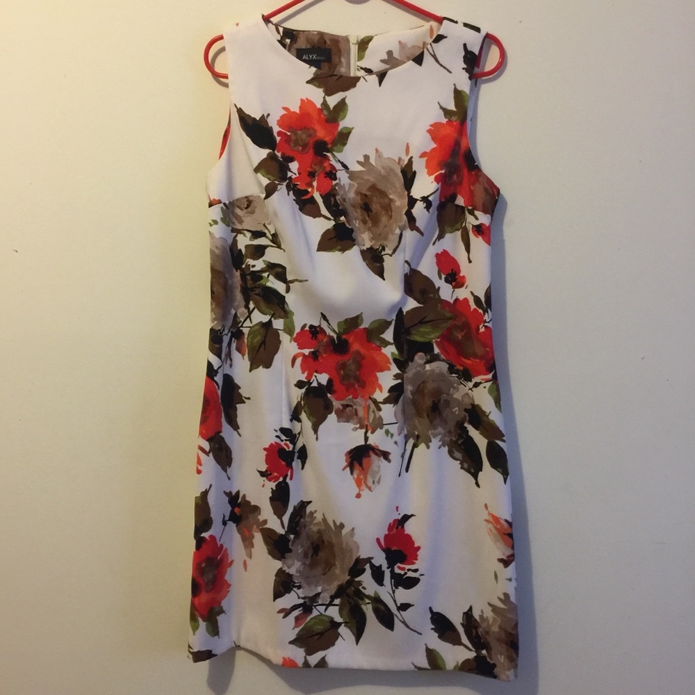 Sleeveless floral print sheath dress